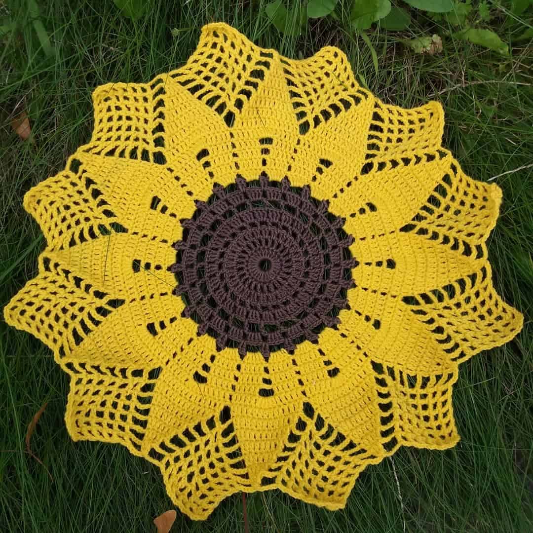 Large crochet cotton doily Sunflower